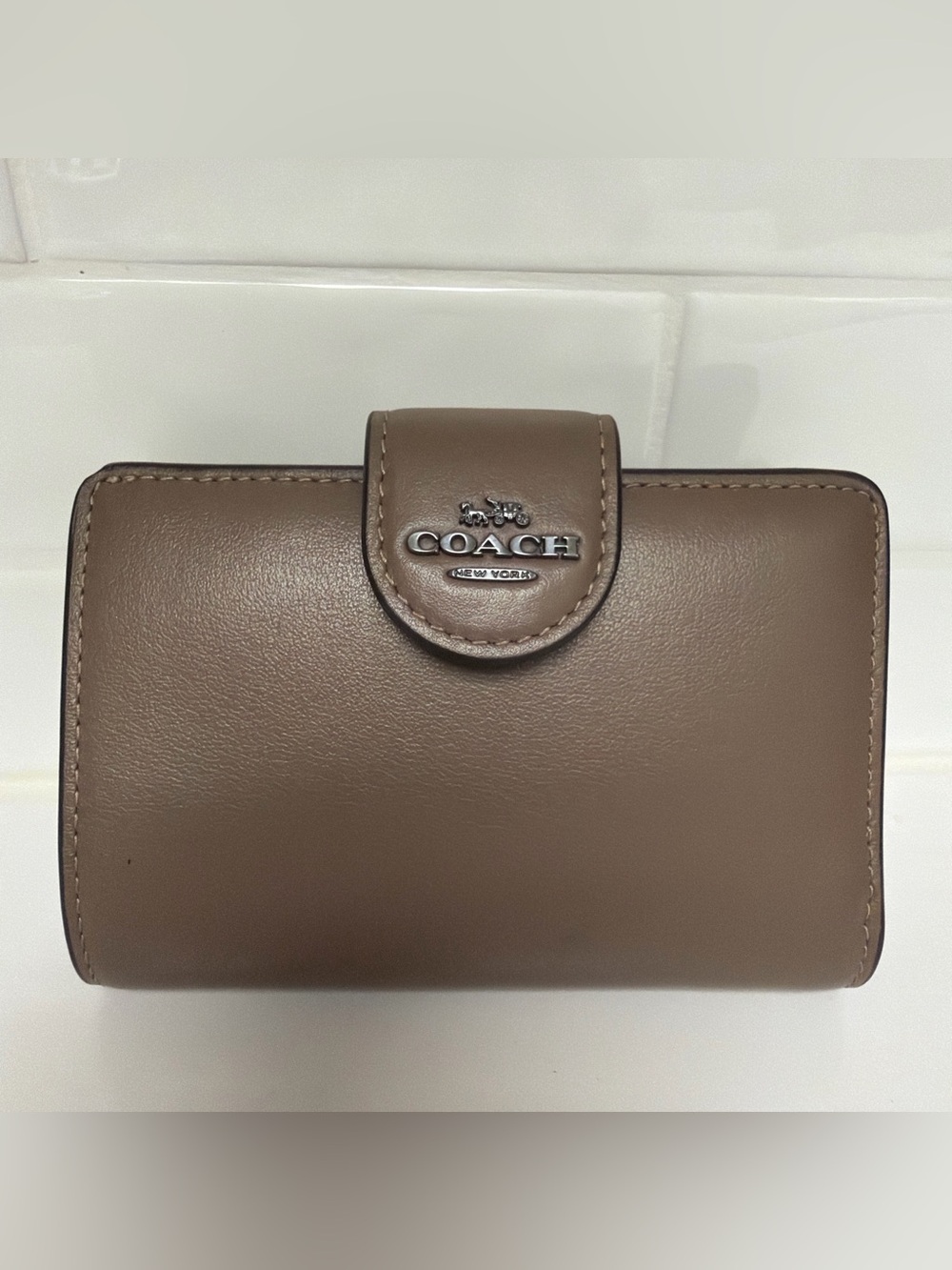 Coach Medium Corner Zip Leather Wallet in Brown / Dark Stone